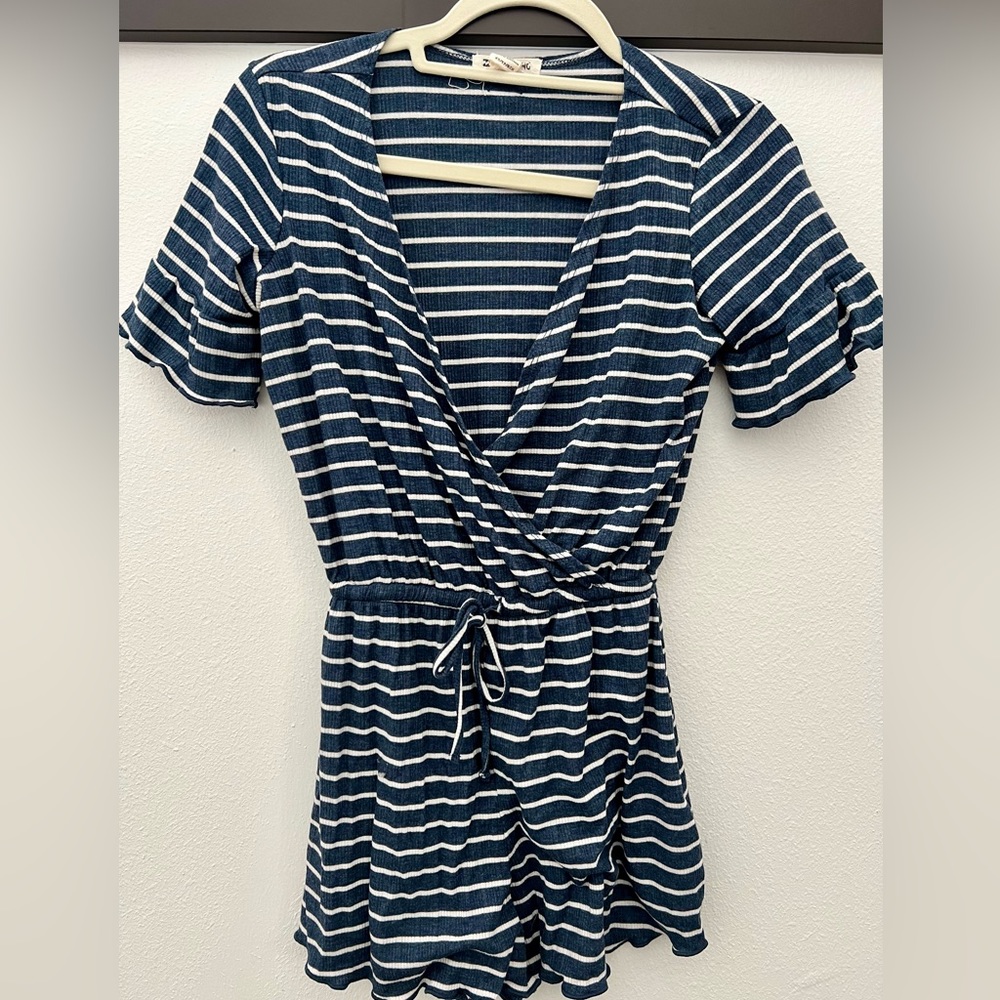 Women’s romper size XS